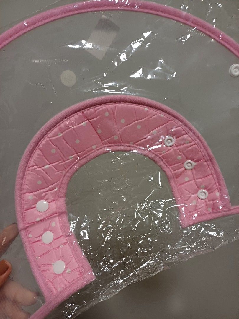 Pet Cone and Collar (Pink) (Category: Homes & Other Pet Accessories) located in Makati City. Submitted by curatedbymari (Listing ID 1342486156, Image 2). Description: Pet Cone and Collar (Pink) - RFS: Wasn't able to use - Good for small breeds - 📍 Muntinlupa and Makati.