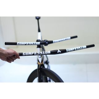 パーツ MASH alloy riser bar 680mm MASH alloy riser bar 680mm