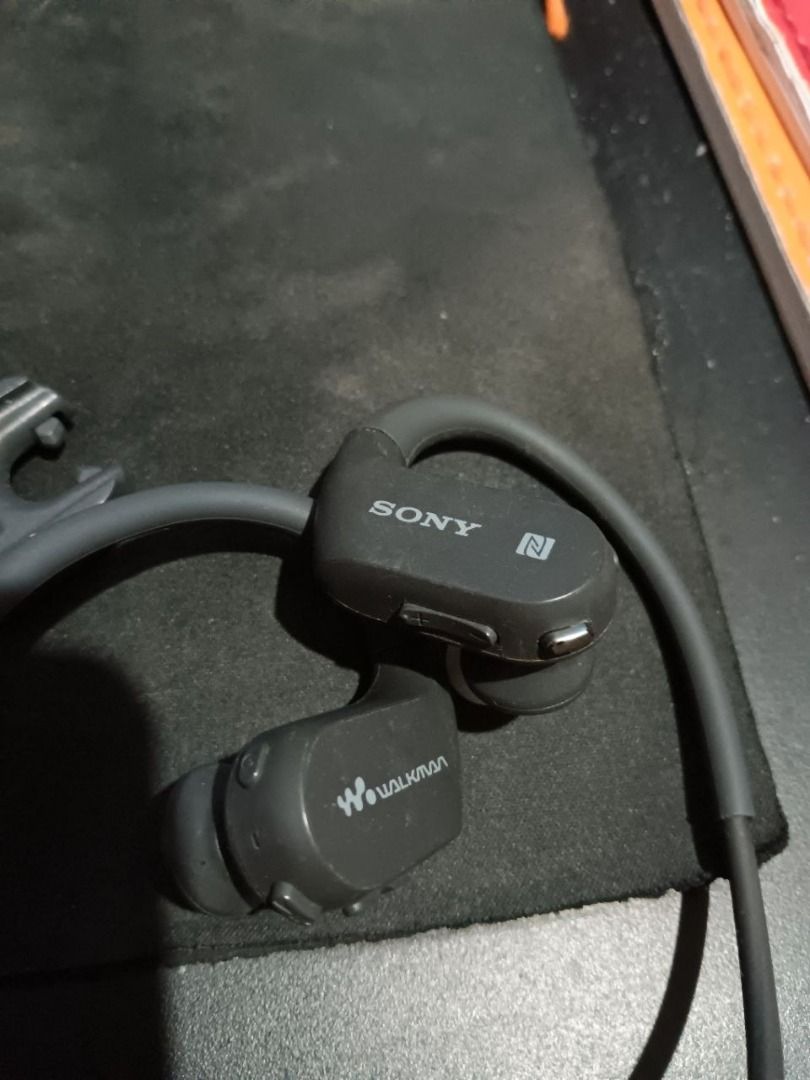 sony-walkman-nw-ws623-sports-bluetooth-earphones-for-sale-read