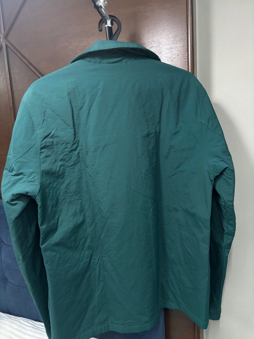 Topman Green Jacket (Category: Coats, Jackets and Outerwear) located in Quezon City. Submitted by pikaaatchuuu (Listing ID 1342448011, Image 2). Description: .