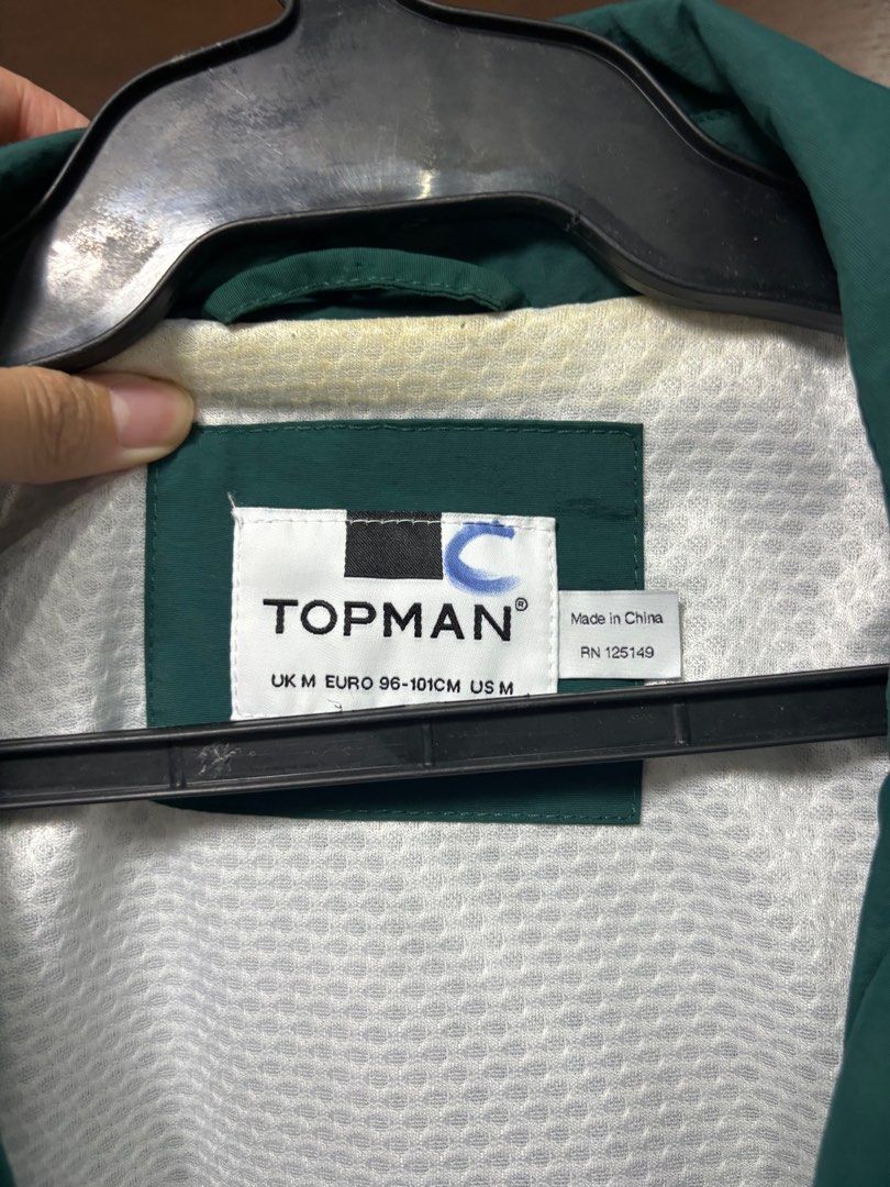 Topman Green Jacket (Category: Coats, Jackets and Outerwear) located in Quezon City. Submitted by pikaaatchuuu (Listing ID 1342448011, Image 3). Description: .
