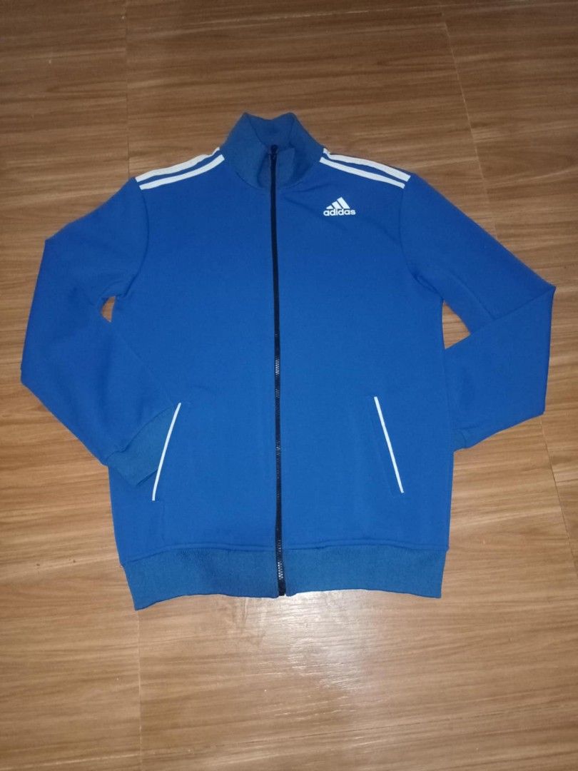 Adi 3lines clima Fleece Jacket (Category: Coats, Jackets and Outerwear) located in General Santos City (Dadiangas). Submitted by Serde (Listing ID 1342619721, Image 1). Description: Adi 3lines Clima Fleece Jacket Large on tag 20.5x28 Royal Blue Techfleece Excellent.
