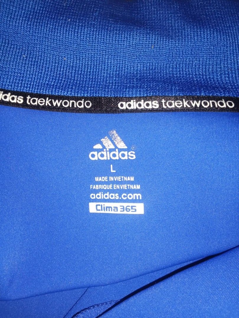 Adi 3lines clima Fleece Jacket (Category: Coats, Jackets and Outerwear) located in General Santos City (Dadiangas). Submitted by Serde (Listing ID 1342619721, Image 2). Description: Adi 3lines Clima Fleece Jacket Large on tag 20.5x28 Royal Blue Techfleece Excellent.