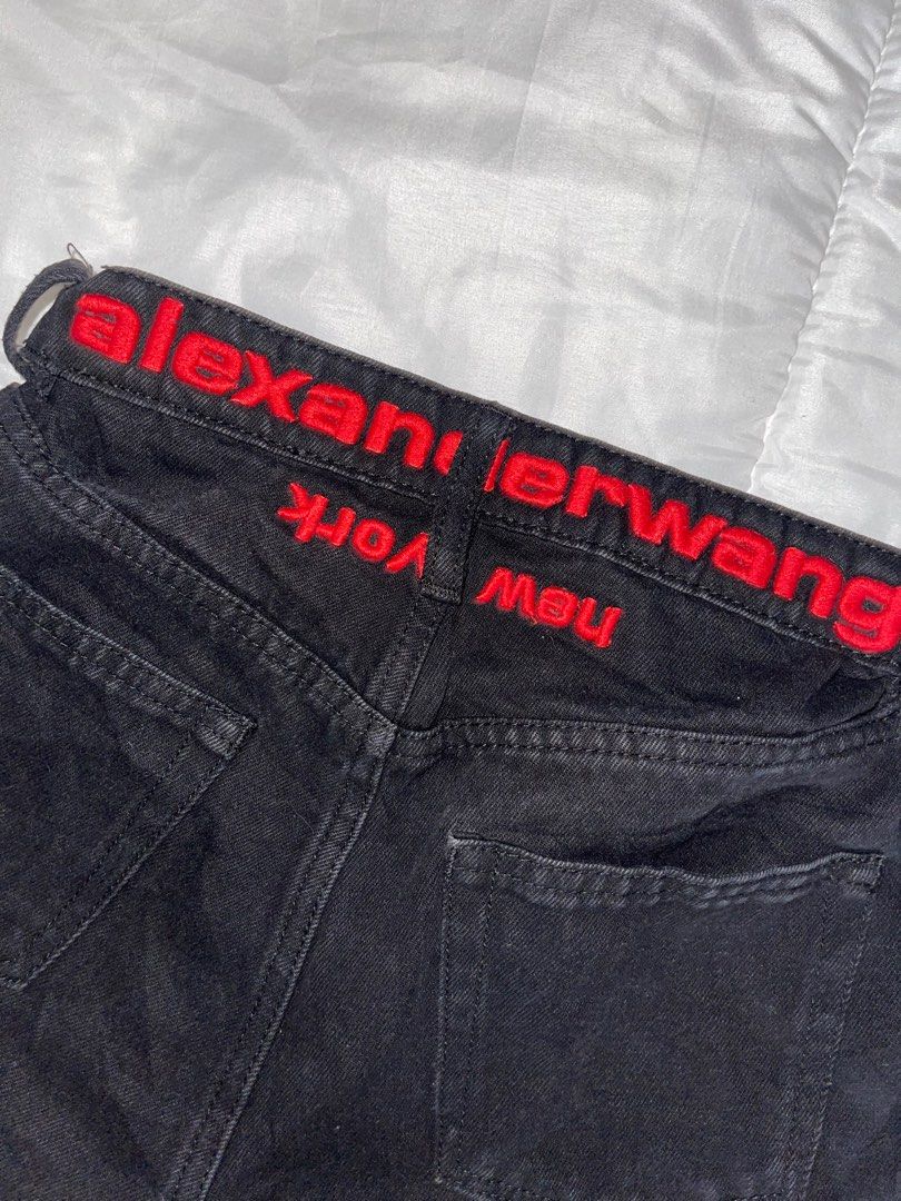 Alexander Wang Classic Denim Black Shorts (Category: Shorts) located in Makati City. Submitted by ssysale (Listing ID 1342556616, Image 3). Description: Best fits XS-S Super cute black basic jean shorts! .