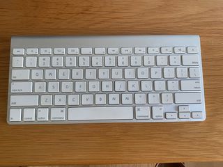 Apple Wireless Keyboard64161797044481110