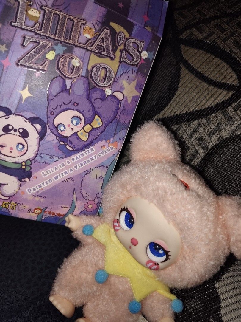 AUTHENTIC LIILA'S ZOO PLUSH KEYCHAIN (PIG) (Category: Plushies & Soft Toys) located in Cebu City. Submitted by wonwoah (Listing ID 1342643170, Image 1). Description: ✨AUTHENTIC ✨COMES WITH ORIGINAL PACKAGING AND BOX ✨NO DAMAGE, JUST PULLED OUT OF THE BOX ✨CAN TRADE TO BROWN BEAR -HAVE 2 PCS ❌SOLD 1 PC(SEALED)❌ AVAILABLE: ONE THAT HAS BEEN OPENED FROM THE PACKAGING DM FOR MORE PICS OF THE PRODUCT MOD: J&T (CAN DO MEET UPS) MOP: GCASH.