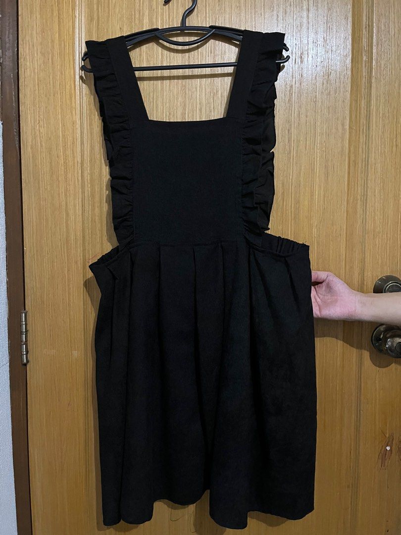 Black Jumper skirt dress women shein Women s Fashion Dresses Sets Dresses on Carousell