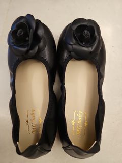 (Category: ) located in . Submitted by highheelz (Listing ID 1342647387, Image 1). Description: .