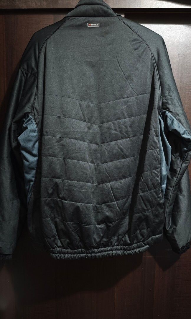 Burtle Puffer Jacket (Category: Coats, Jackets and Outerwear) located in Kuala Lumpur. Submitted by rxsellthings (Listing ID 1342513328, Image 2). Description: Condition 9/10. Pit 22 inci Labuh 26 inci Getah pinggang 17 inci Boleh nego lagi.