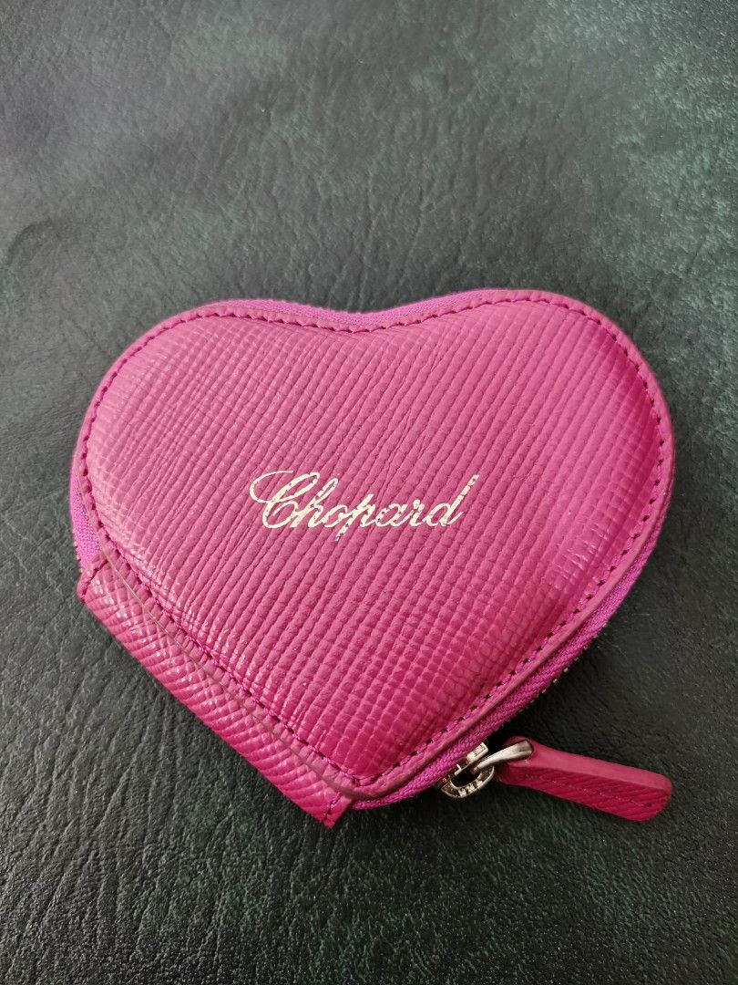 chopard heart shape leather coin purse bagcharm (Category: Wallets & Card holders) located in Baguio. Submitted by queenlyne_vintage_rare_finds (Listing ID 1342612745, Image 1). Description: .