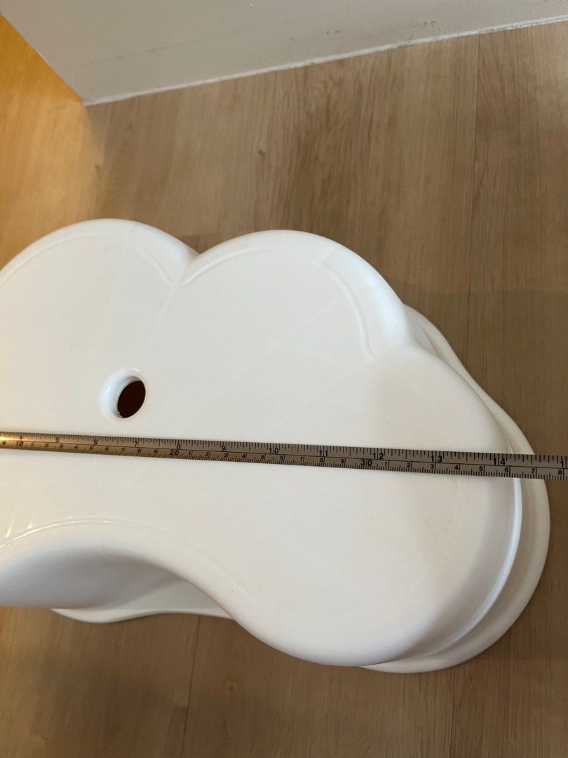 Cloud stool (Category: Other Kids Furniture) located in Singapore. Submitted by 9zoe9 (Listing ID 1342535364, Image 3). Description: Cute cloud stool x2 Good for kids standing to reach sink 15cm tall( can fit under standard vanity) Buy both for $10 Self Collect at Bidadari area ONLY.