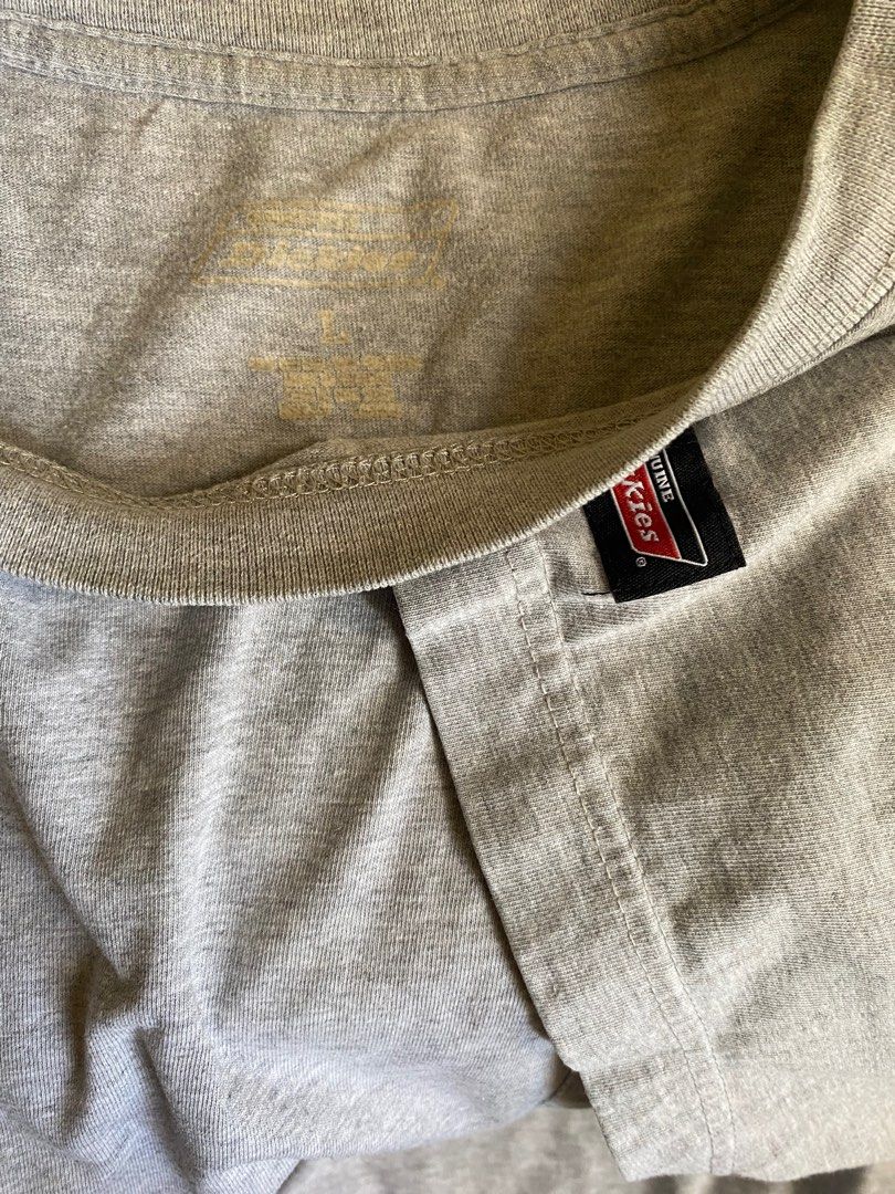 Dickies Pocket Tee (Category: Tshirts & Polo Shirts ) located in Las Pinas. Submitted by jas_items (Listing ID 1342541371, Image 3). Description: Large (23x30) 300 plus shipping fee Very good condition Location: Bacoor Cavite .