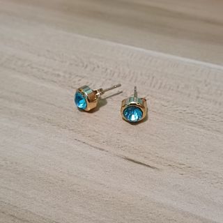 (Category: ) located in . Submitted by iy444 (Listing ID 1342545892, Image 1). Description: .