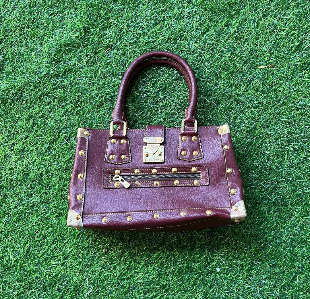 Louis Vuitton Suhali Le Fabuleux (Category: Luxury Bags & Wallets) located in General Trias. Submitted by zrchustle.604 (Listing ID 1342571913, Image 1). Description: no makor issue.