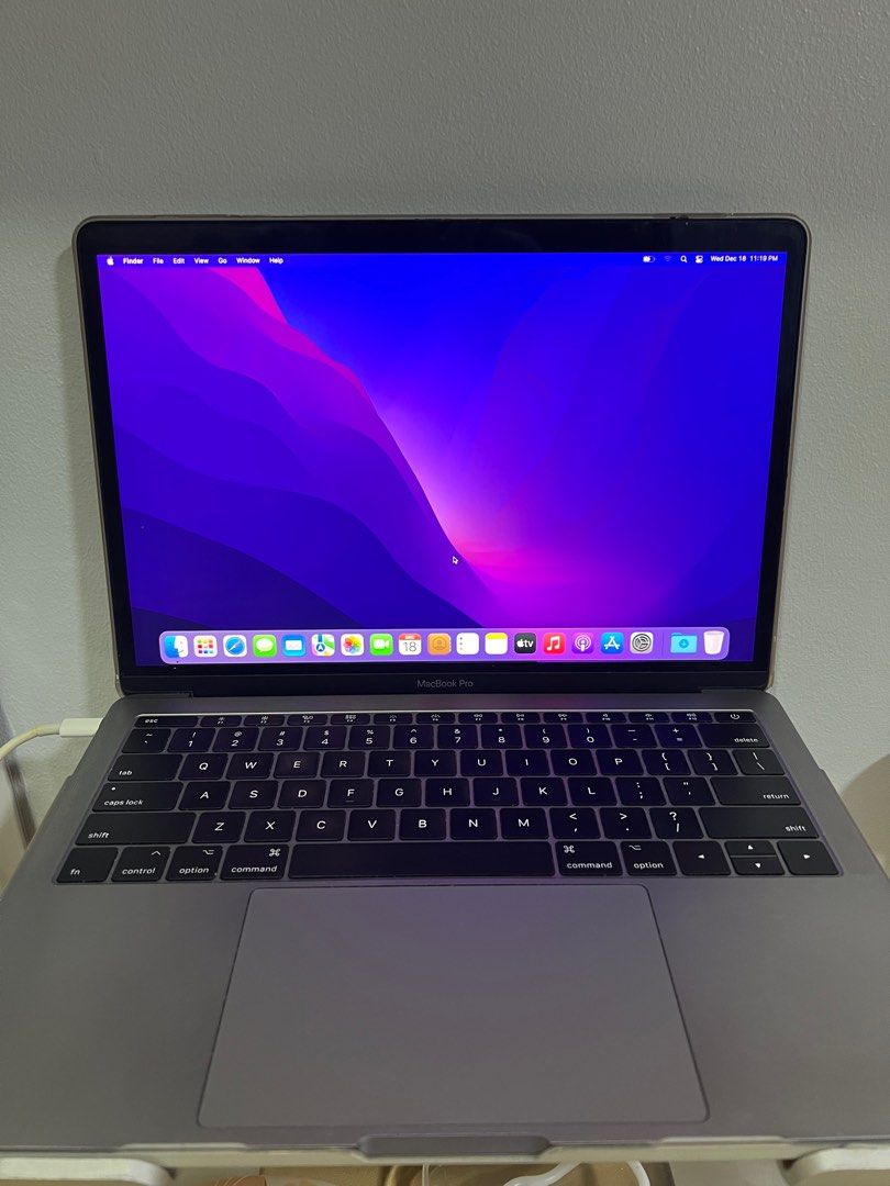 Mac Book Pro Retina 2017 (Category: Laptops & Notebooks) located in Taguig. Submitted by clothessforsalee (Listing ID 1342511743, Image 2). Description: ‼️No physical damage ‼️Never dropped ‼️Only issue is battery.