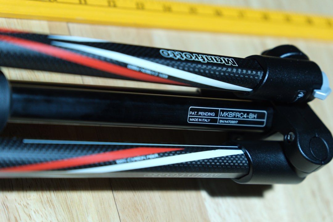Manfrotto BeFree Carbon Fiber Tripod (Category: Tripods & Monopods) located in Mandaluyong City. Submitted by karldfinds (Listing ID 1342619290, Image 3). Description: Manfrotto Befree Carbon Fiber Tripod Never been used, Complete with manual, bag, plates and box. Max height: 142 cm Min height: 40cm Lightweight perfect for travel - 1.1kg Head can carry load of 4kg. Made in Italy MKBFRC4-BH MOP: BPI, Maya, Gcash Shipping c/o buyer..