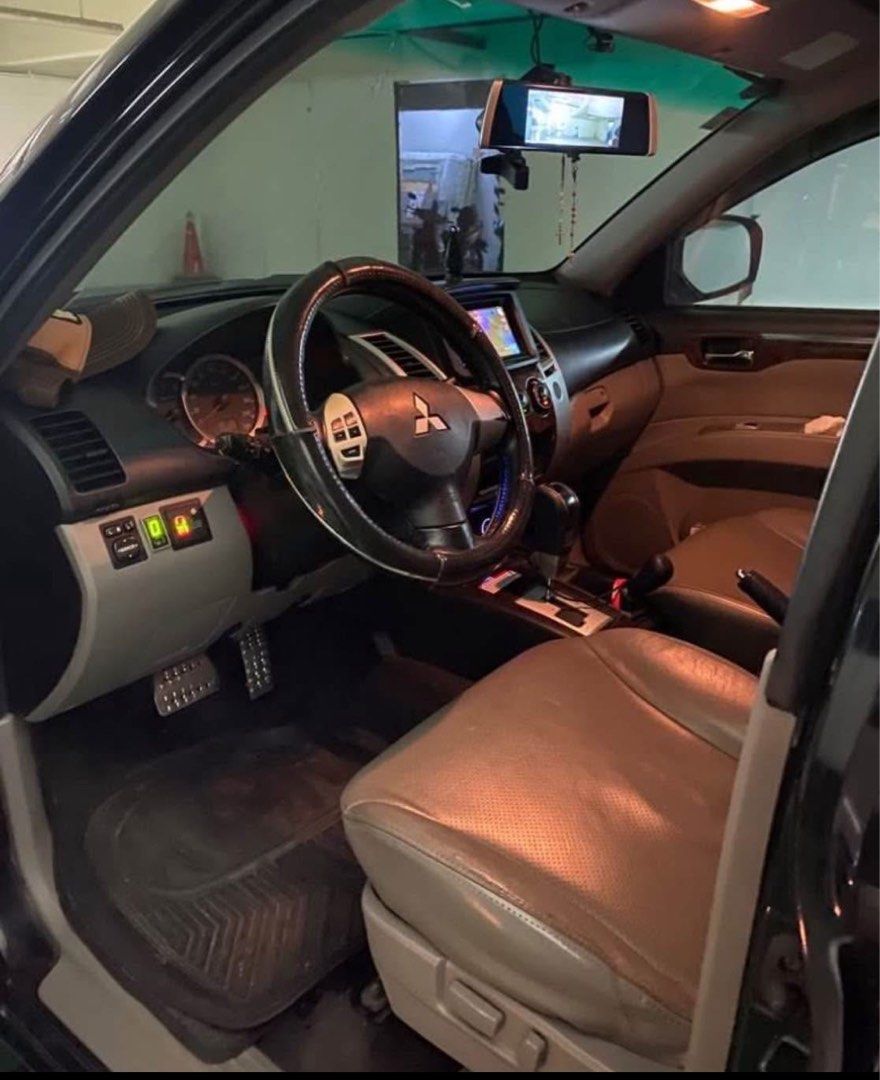 Mitsubishi Pajero Montero Auto (Category: Used Cars) located in Manila. Submitted by hapon71 (Listing ID 1342526775, Image 3). Description: Mitsubishi Montero Sport 4x4 GLS-SE friday coding 3.2 engine neg.