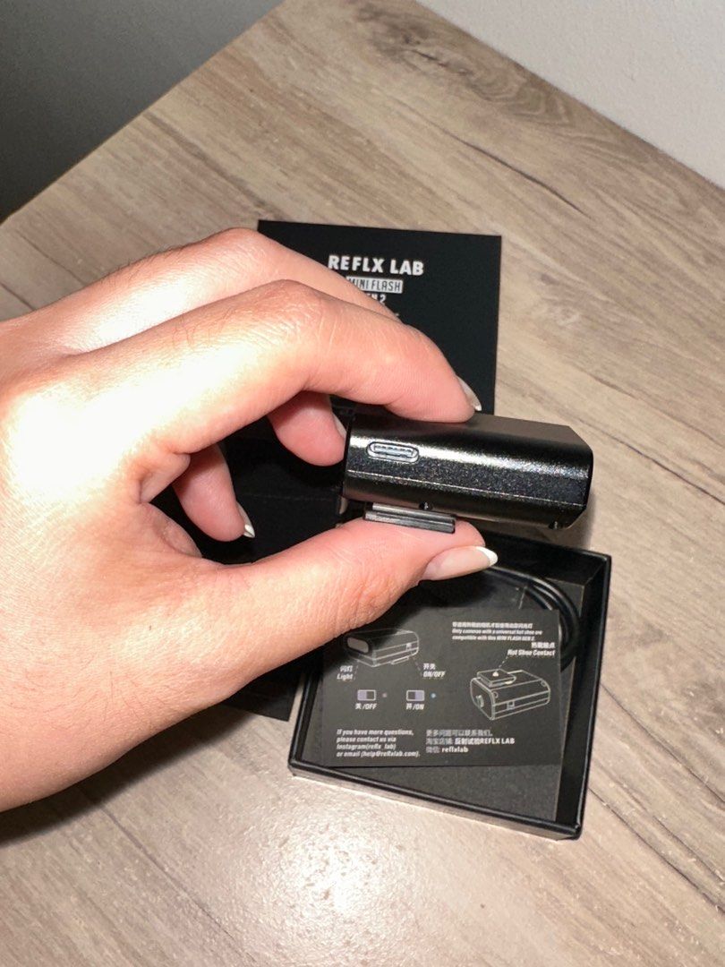 REFLX LAB MINI GEN 2 (Category: Cameras) located in Tarlac. Submitted by ___shopalyssa (Listing ID 1342546807, Image 2). Description: Mini external flash ~ Less than a month old Perfect when travelling bec it’s not bulky, and can play with the camera. Rechargeable Comes with the box, cloth bag, and a Type-C charger. .