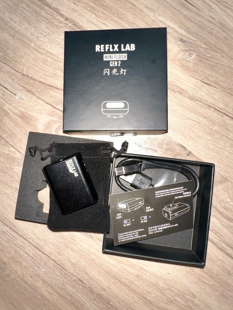 REFLX LAB MINI GEN 2 (Category: Cameras) located in Tarlac. Submitted by ___shopalyssa (Listing ID 1342546807, Image 1). Description: Mini external flash ~ Less than a month old Perfect when travelling bec it’s not bulky, and can play with the camera. Rechargeable Comes with the box, cloth bag, and a Type-C charger. .