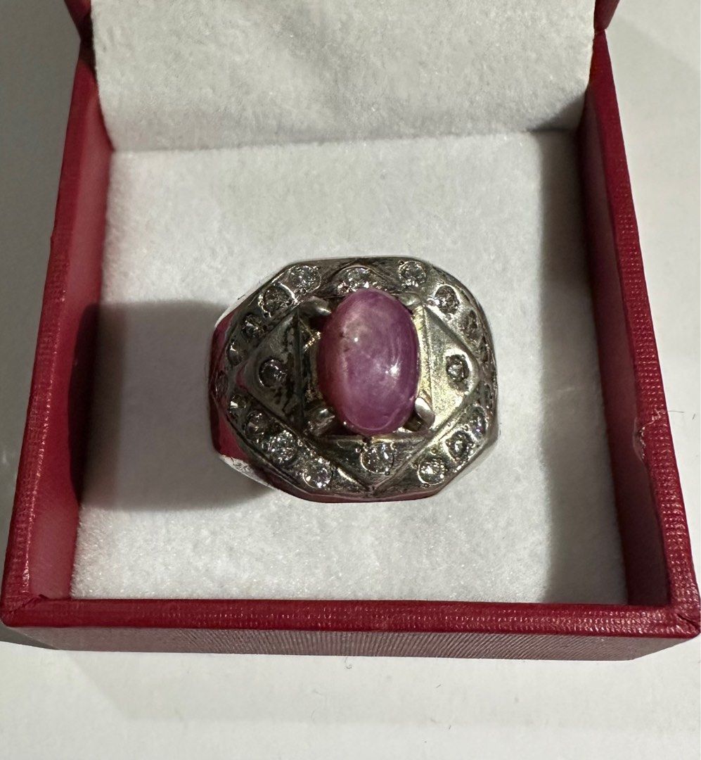 Star Ruby Silver Ring (Category: Precious Stones) located in Singapore. Submitted by jakelhl727 (Listing ID 1342664471, Image 2). Description: Natural Red Star Ruby Ring Size 18 .