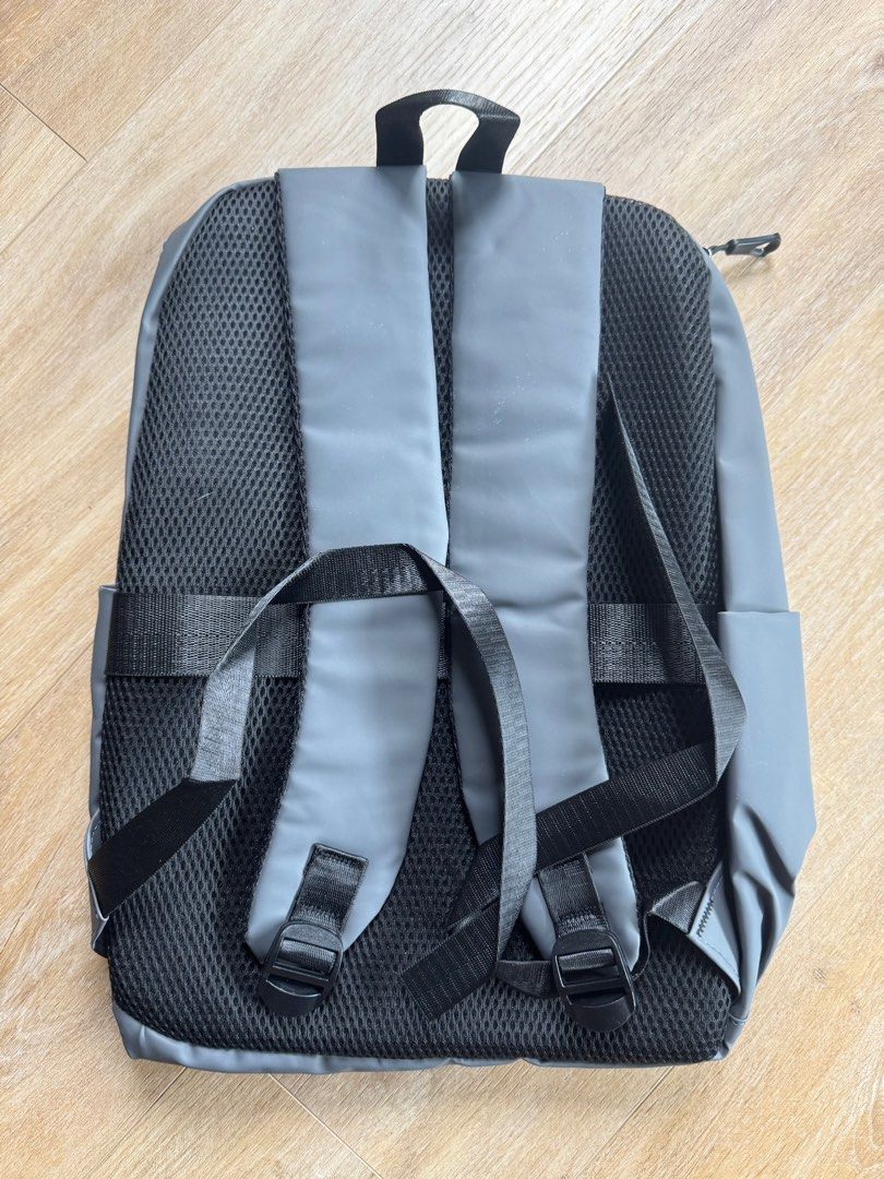 SteelSeries Backpack (Category: Backpacks) located in Singapore. Submitted by khaidamnit (Listing ID 1342561642, Image 2). Description: Selling away brand new Steelseries backpack. .