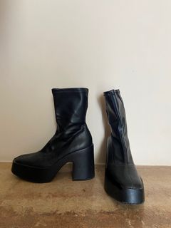 (Kategori: ) berada di . Dikirim oleh stella.thrift (ID iklan 1342568991, Gambar 1). Deskripsi: .