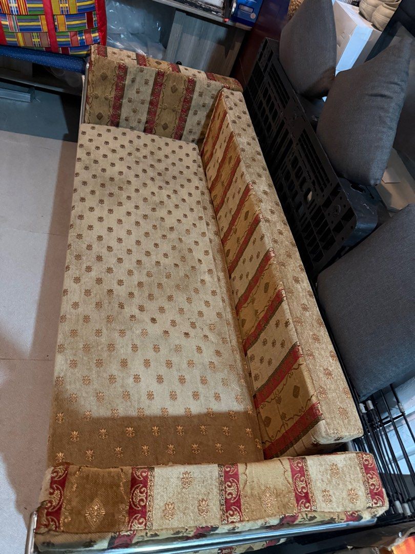 3 Seater Sofa (Category: Sofas) located in Quezon City. Submitted by gutchiebb (Listing ID 1339519741, Image 2). Description: Stainless steel frame Upholstered and with Uratex foam.