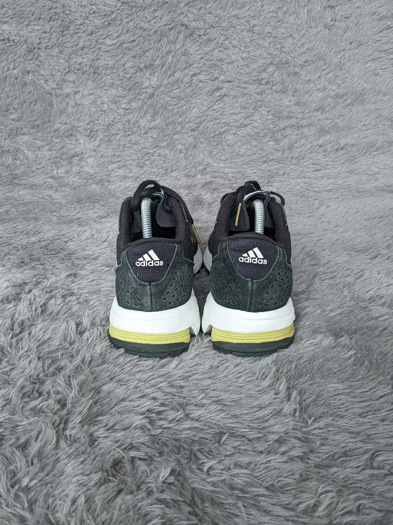 ADIDAS MARATHON 10 Tr CNY SECOND 43 Fesyen Pria Sepatu Sneakers di Carousell