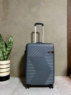 American Tourister Medium Luggage