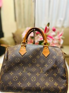 (Category: ) located in . Submitted by authentic_branded (Listing ID 1339381897, Image 1). Description: .