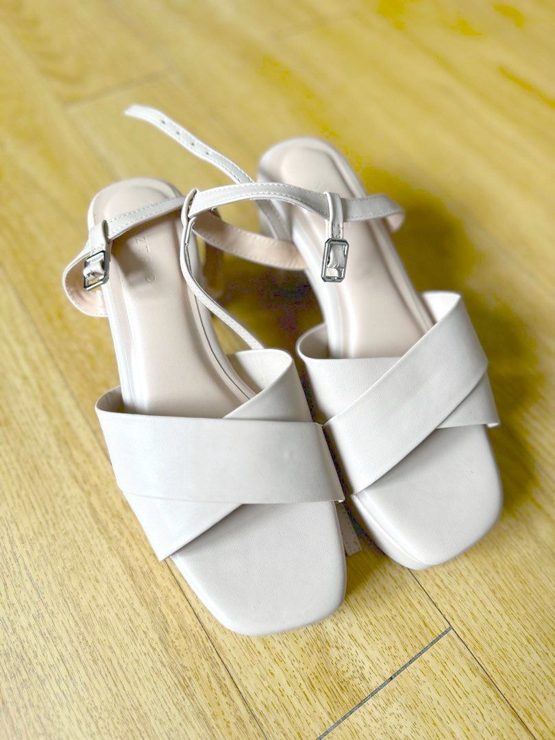 Aztrid Beige Chunky Sandals with Heels (Category: Heels) located in Manila. Submitted by declutter_rebuff (Listing ID 1339519147, Image 1). Description: Heels - 3 inches Can for sizes 7 to 8.
