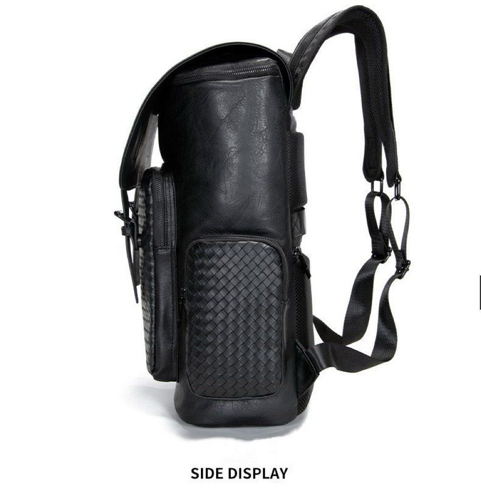 Backpack (Category: Backpacks) located in Singapore. Submitted by armstrooooong (Listing ID 1339389279, Image 4). Description: .