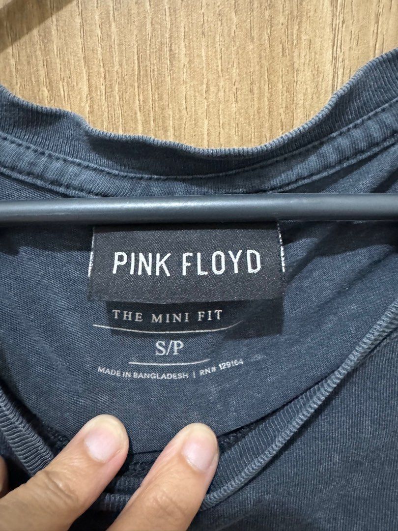 Cotton On Pink Floyd shirt (Category: Shirts) located in Makati City. Submitted by jpare (Listing ID 1339530022, Image 2). Description: Rarely nagagamit. But this shirt is really cool. .