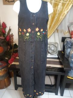 (Category: ) located in . Submitted by thrifted.startsmall2022 (Listing ID 1339534733, Image 1). Description: .
