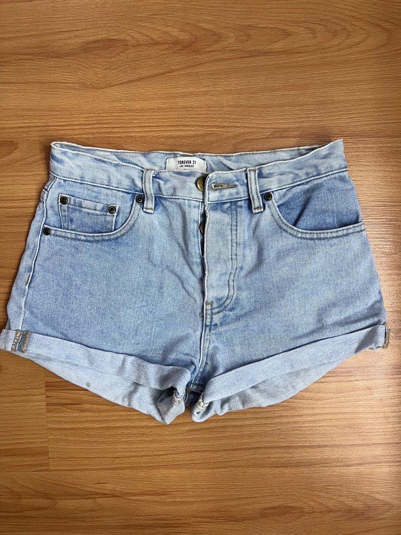 Denim shorts (Category: Shorts) located in Muntinlupa City. Submitted by cssndrax (Listing ID 1339493542, Image 1). Description: US 24.