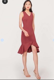 (Category: ) located in . Submitted by raidmywardrobe11 (Listing ID 1339521990, Image 1). Description: .