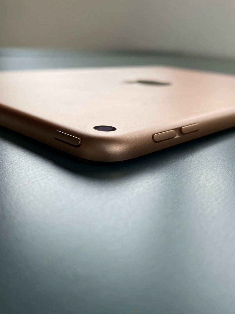 iPad Mini 5 (256GB) Rose Gold (Category: iPad) located in Quezon City. Submitted by zackhlcp (Listing ID 1339430549, Image 2). Description: Selling my Rose Gold iPad Mini 5th Gen (256GB) Wi-Fi Only. This iPad has been lightly used for only a few months and kept in excellent condition. The screen is smooth to the touch, providing smooth experience as you swipe and navigate. With a high-quality screen protector applied (still in great condition), t