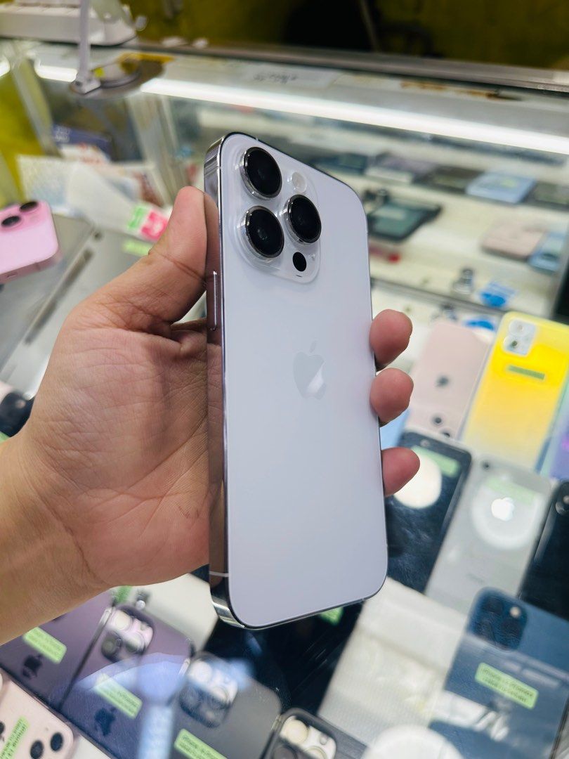 Iphone 14 Pro 512gb 85% Batt Smartlocked NTC (Category: iPhone 14 Series) located in San Juan City. Submitted by javedsgadgetshop (Listing ID 1339384197, Image 3). Description: OPEN FOR INSTALLMENT VIA CREDIT CARD/GGIVES/SPAY/BILLEASE & SWAP/TRADE-IN! BUY AND SELL! Quick Specs : Iphone 14pro •512gb •NTC Variant •85% batt health •Smartlocked •95% Smoothness •No hidden issue | No Repaired •100% Authentic | Not Refurbished •w/ OEM Charger & store wa