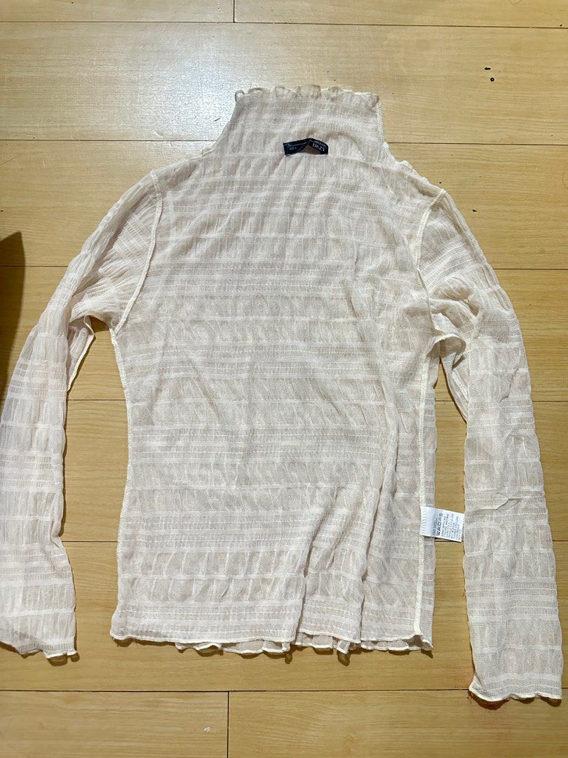 Korean style Mesh longsleeve white top (Category: Longsleeves) located in Pasig City. Submitted by supcutie_ (Listing ID 1339384004, Image 2). Description: .