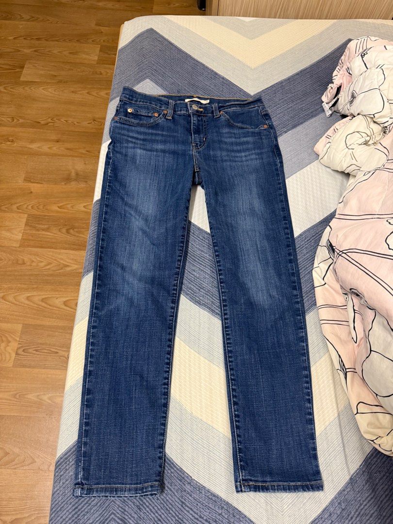 Levi s Women Boyfriend Jeans Size 27 Leggings Carousell
