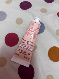 (Category: ) located in . Submitted by preloved_feb (Listing ID 1339374314, Image 1). Description: .