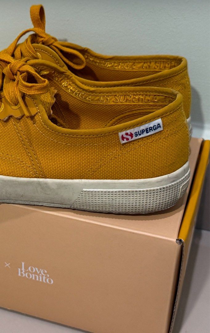 Love bonito x superga 2025