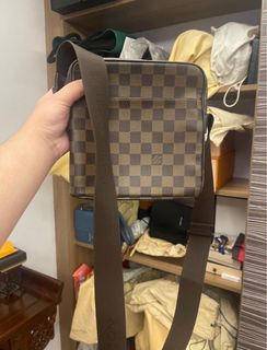 (Category: ) located in . Submitted by elio777 (Listing ID 1339433907, Image 1). Description: .