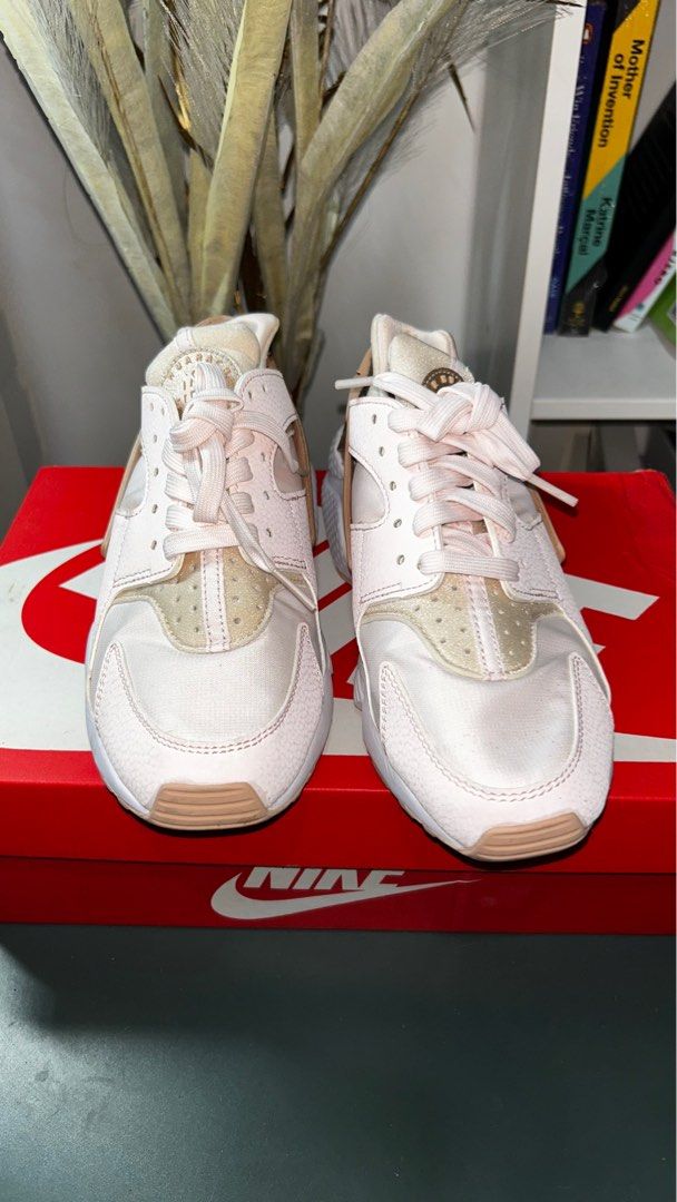 air huarache light pink