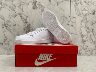 (Category: ) located in . Submitted by solekicks11 (Listing ID 1339544642, Image 1). Description: .