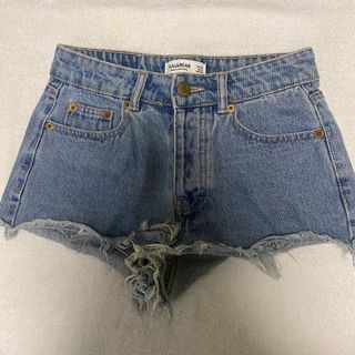 (Category: ) located in . Submitted by circless_ (Listing ID 1339529403, Image 1). Description: .
