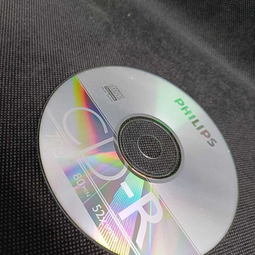 Philips cd-r 700mb 80-minutes 52x (Category: CDs & DVDs) located in Calamba. Submitted by chebvintagedepot (Listing ID 1339398145, Image 3). Description: B215 Philips cd-r 700mb 80-minutes 52x for 8 each Compact Disc-recordable Brand New Storage: 700mb Maximum: 80-minutes Speed: 52x We offer timeless treasures of vintage and collectible vinyl records, DVDs, and cassette tapes to bring you back to the music of yesteryears..