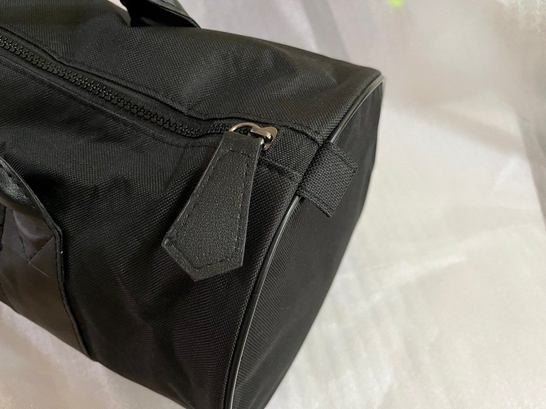 Ready stock: Givenchy parfums complimentary travel duffel weekender bag ...