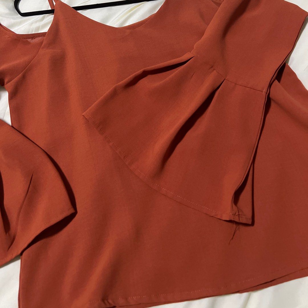 Sexy Blouse for Ladies (Category: Blouses) located in Makati City. Submitted by tim26765 (Listing ID 1339534429, Image 2). Description: ￼Sexy Blouse for Ladies.