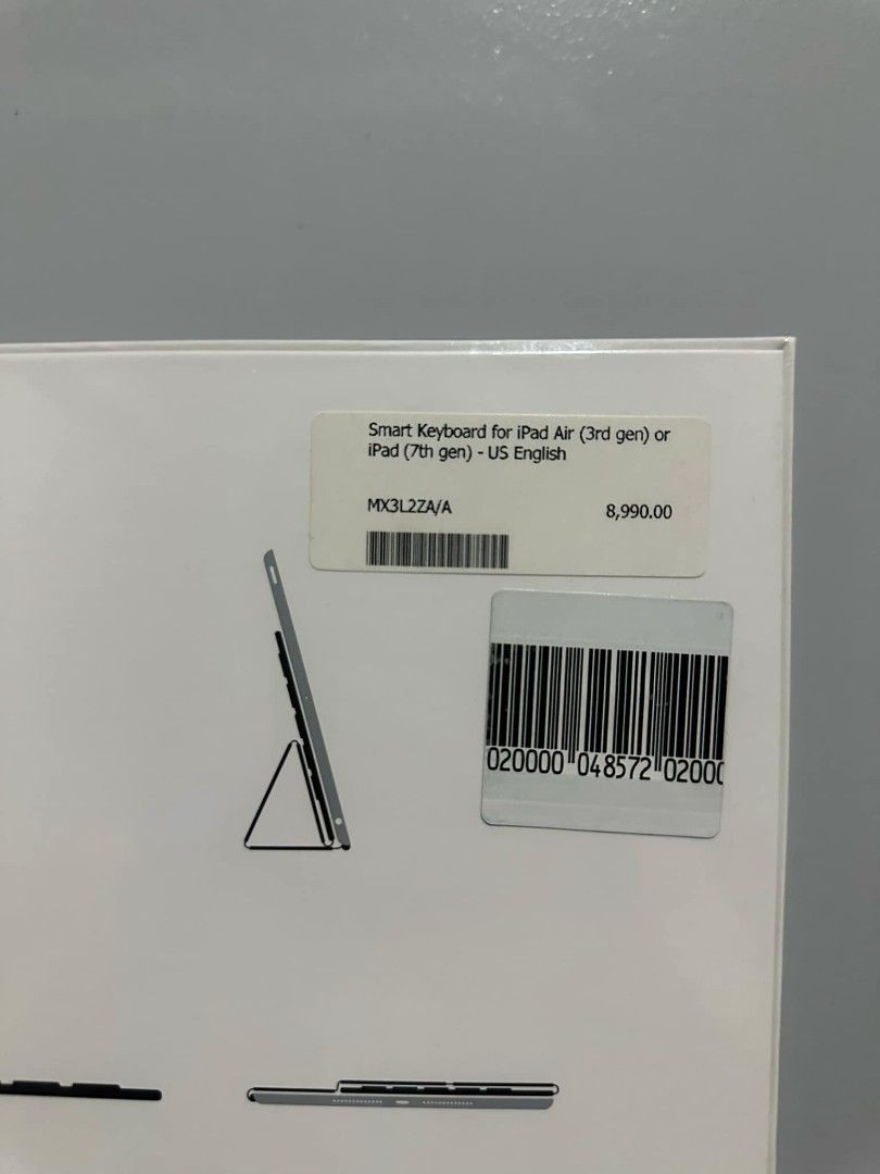 Smart Keyboard for Ipad Air (3rd gen) or Ipad (7th gen) (Category: Computer Keyboard) located in Guiguinto. Submitted by _booktalksph (Listing ID 1339522094, Image 3). Description: Selling unused / brand new and sealed smart keyboard for Ipad Air (3rd gen) / Ipad (7th gen).